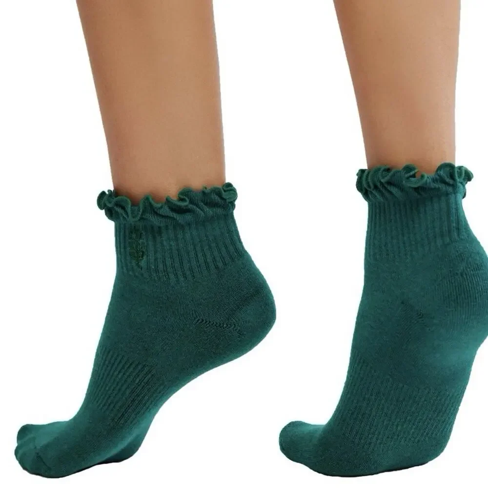 2 Pack Free People Movement Red Green Ruffle Sport Socks Winterberry $18
